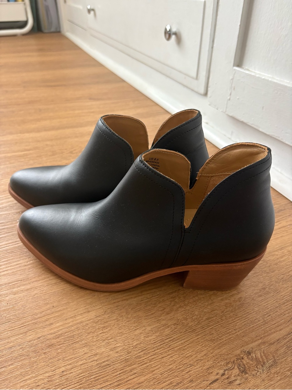 Nisolo Mia Everyday Ankle Boot - NWT